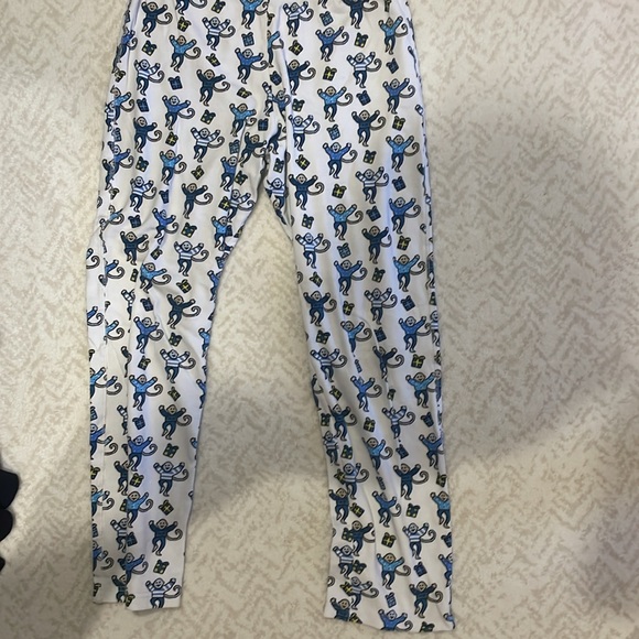 Roller Rabbit Blue and White Pajama Set - Picture 3 of 3